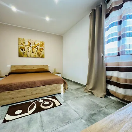 Casa Gavedi At 150 Meters About From The Avola