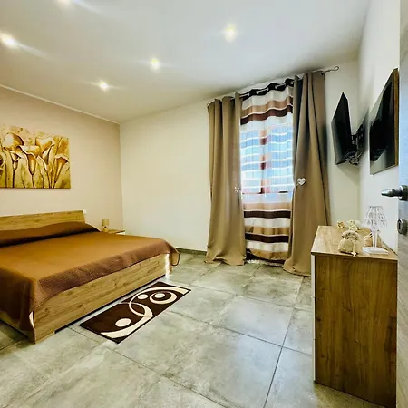 Casa Gavedi At 150 Meters About From The *